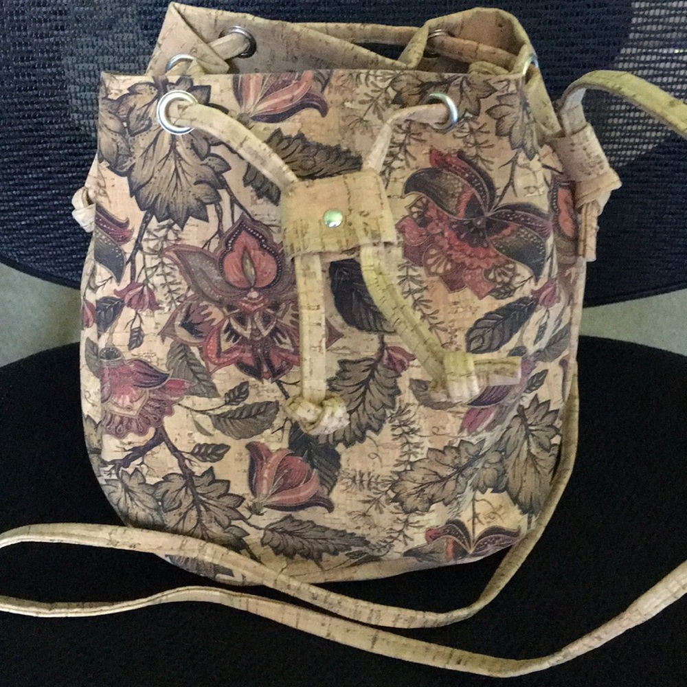 VEGAN Women’s Clutch - ELOUVEE